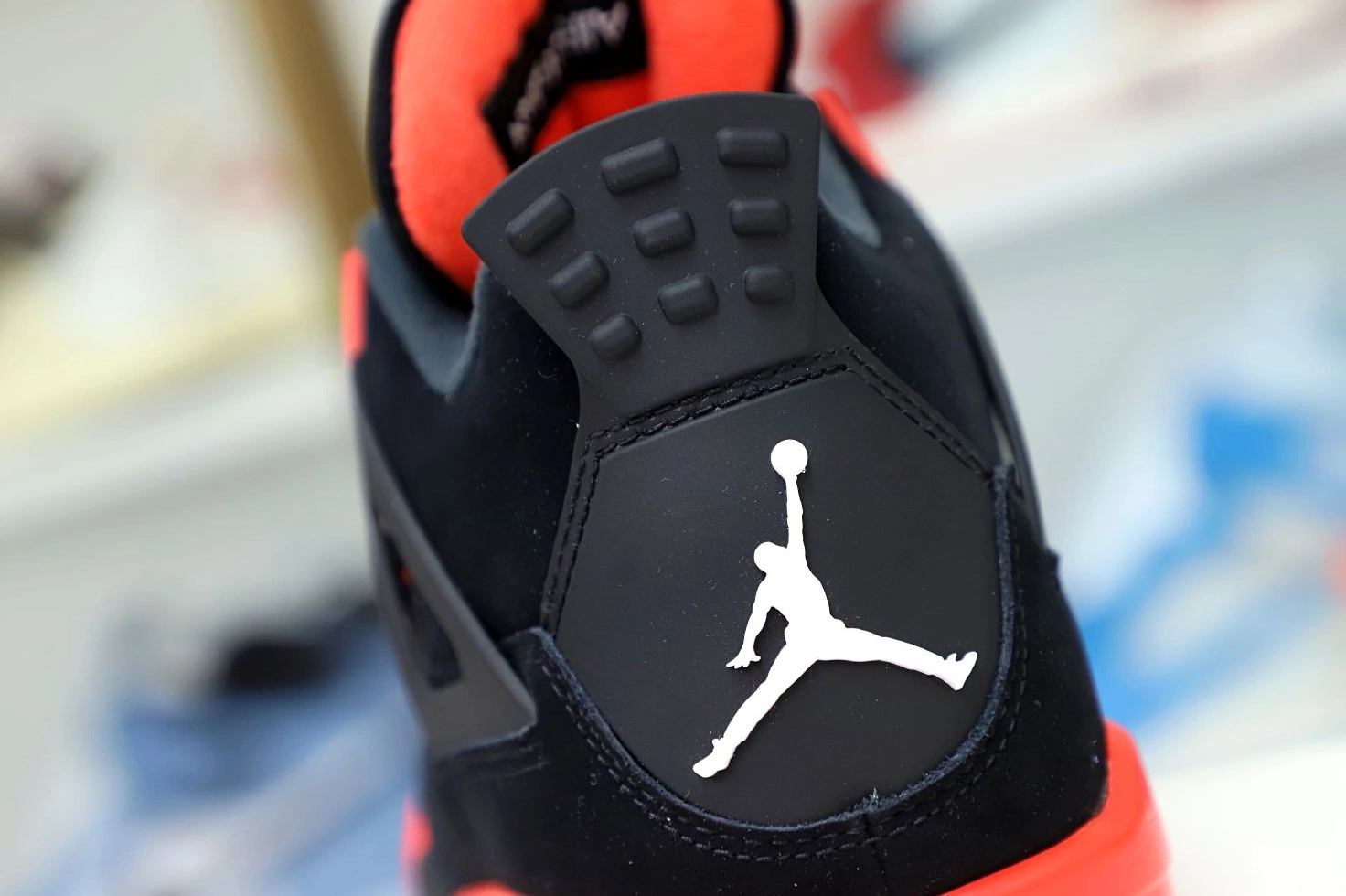 RETRO JORDAN 'RED AIR THUNDER' 4 0715